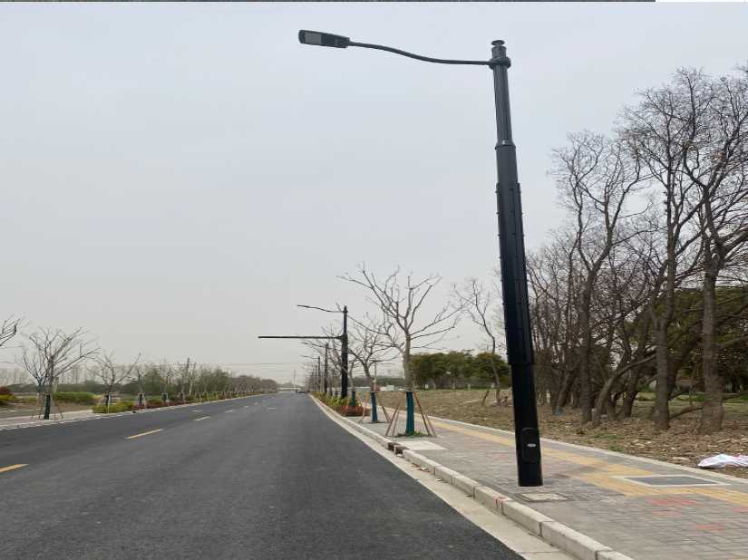 乌拉特中旗上海综合杆 太阳能路灯工程